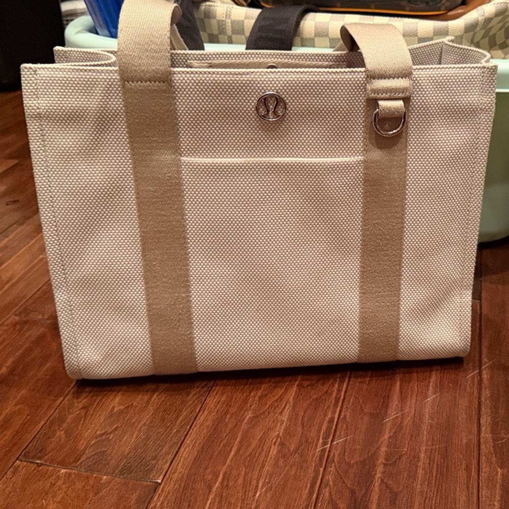lululemon athletica Cream and Tan Satchel